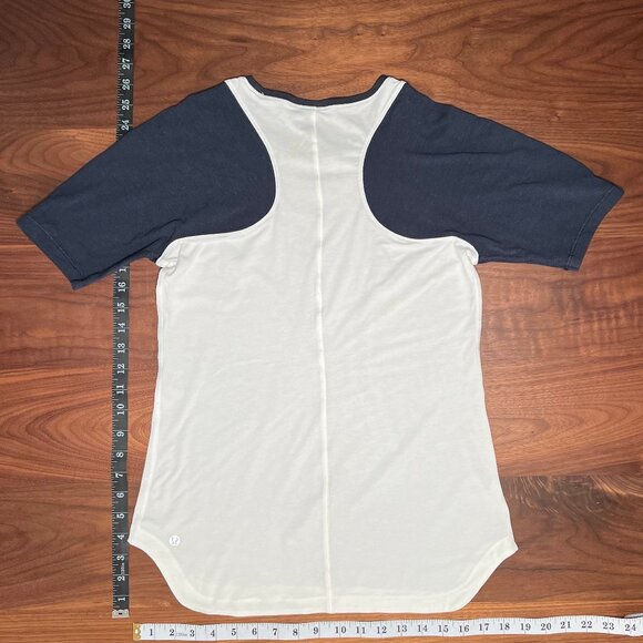 Lululemon Clari-Tee Short‎ Sleeve  White / Inkwell - Picture 2 of 8